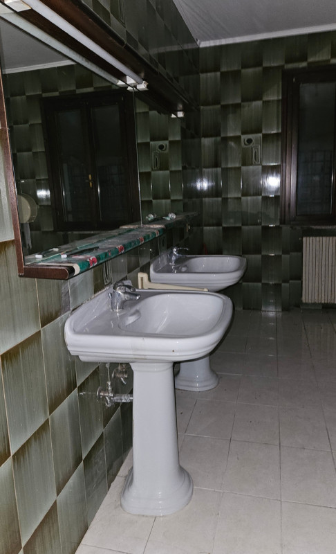 Proponiamo in vendita in esclusiva casa singola situata nel Comune di Cinto Euganeo, un'important...