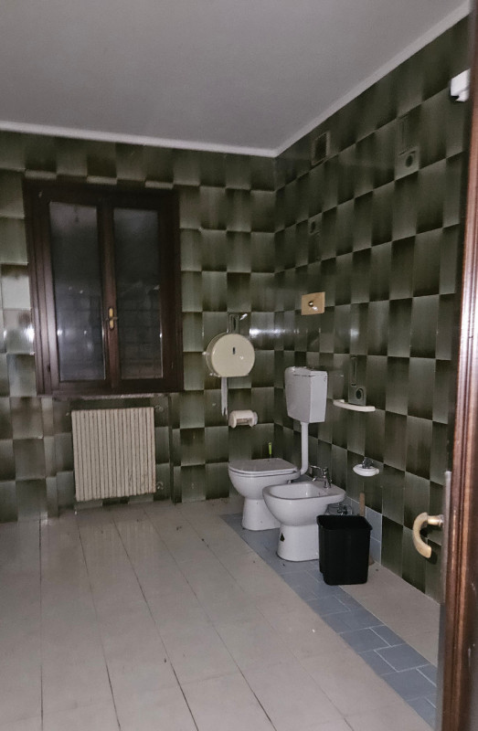 Proponiamo in vendita in esclusiva casa singola situata nel Comune di Cinto Euganeo, un'important...