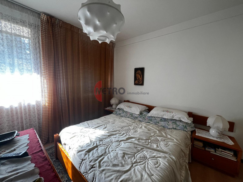 Vuoi un immobile che coniughi solidità, fascino retrò e un potenziale d’uso versatile? 
Questa bi...