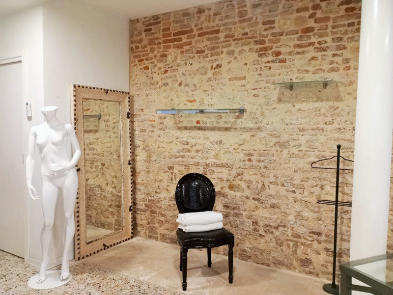 AFFITTASI NEGOZIO/UFFICIO VETRINATO IN CENTRO A VICENZA - RIF 8239
Stai cercando una nuova locati...