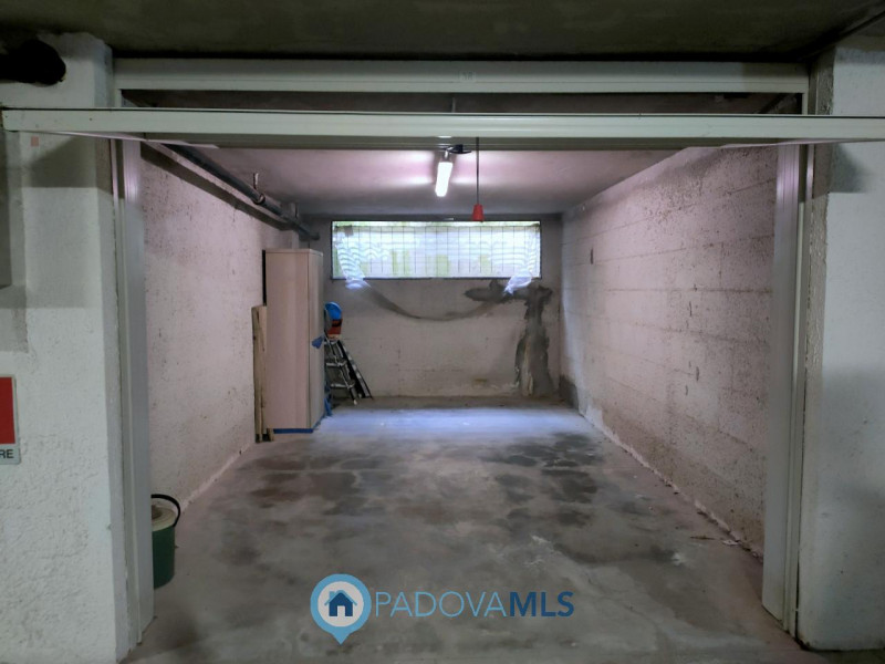 Immobile in esclusiva al Gruppo Padova MLS
CHIOGGIA - ISOLA VERDE Scopri questo affascinante appa...