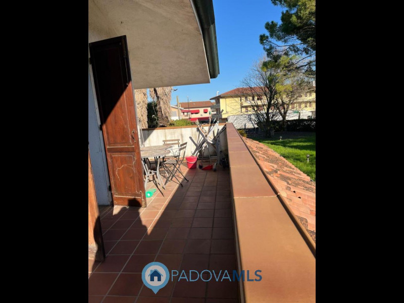 Immobile in esclusiva al Gruppo Padova MLS
Stai cercando una villa dalle metrature introvabili e ...