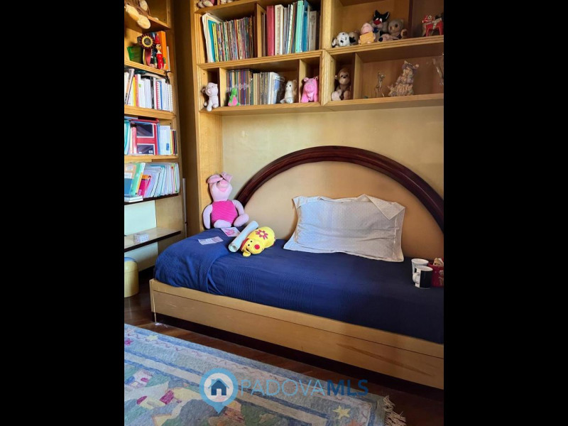 Immobile in esclusiva al Gruppo Padova MLS
Stai cercando una villa dalle metrature introvabili e ...