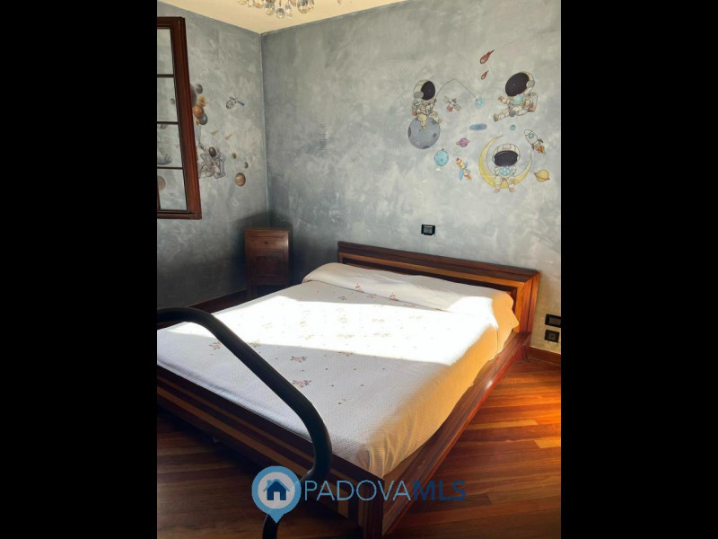 Immobile in esclusiva al Gruppo Padova MLS
Stai cercando una villa dalle metrature introvabili e ...