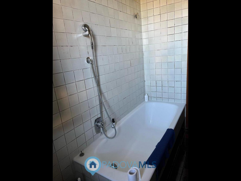 Immobile in esclusiva al Gruppo Padova MLS
Stai cercando una villa dalle metrature introvabili e ...