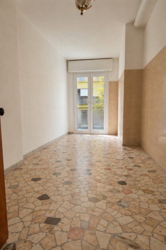 Nel cuore dell’Arcella, in una zona vivace e comodissima a tutti i servizi – supermercati, bar, f...