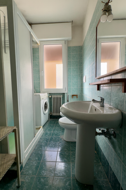 Nel cuore dell’Arcella, in una zona vivace e comodissima a tutti i servizi – supermercati, bar, f...