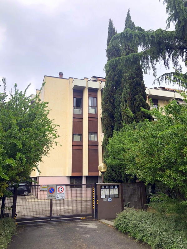 OSPEDALI/NAZARETH: AMPIO 2 CAMERE €.325.000 - rif.CL465

A pochi passi dall'Ospedale civile e dal...