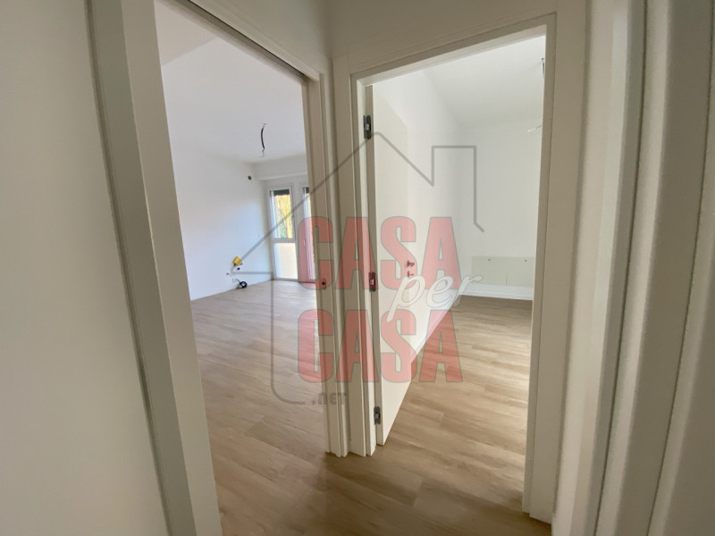 Scopri questo affascinante appartamento trilocale  di 82 mq. comm.  situato nel cuore di Padova, ...