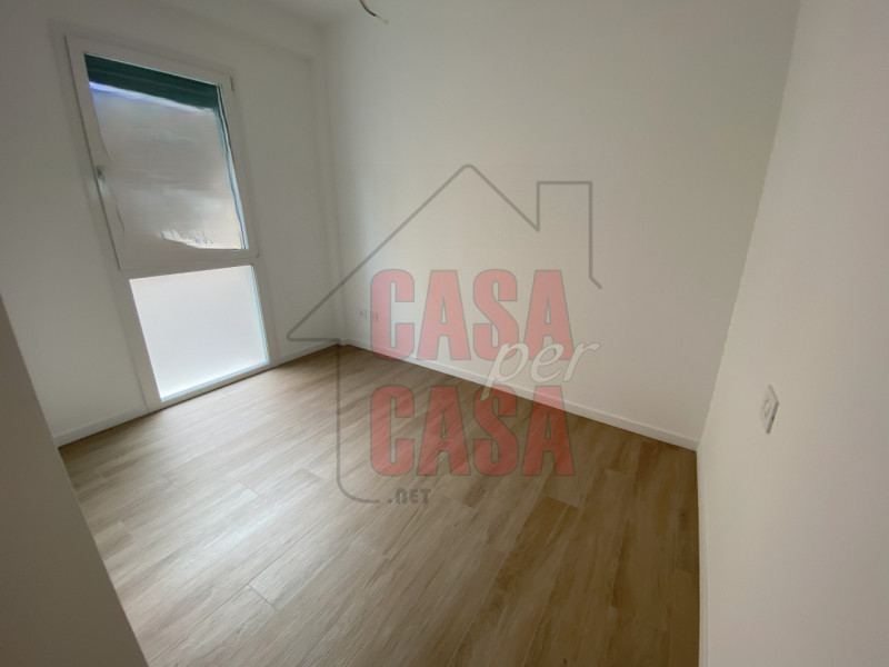 Scopri questo affascinante appartamento trilocale  di 82 mq. comm.  situato nel cuore di Padova, ...