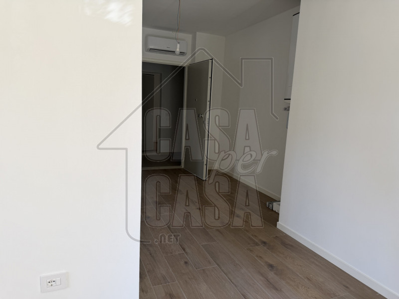 Rif. PDZ2 per info Marilena m.327 715330  

Trilocale ristrutturato a nuovo in zona Ospedale Mili...