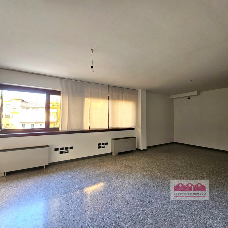 VICENZA: VICINANZA CENTRO STORICO, OTTIMO CONTESTO RESIDENZIALE DI RECENTE COSTRUZIONE, AL SECOND...