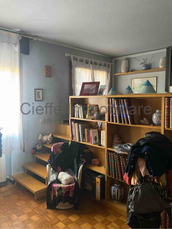 Vendesi solo per investimento, NUDA PROPRIETA' di appartamento al 1° piano, situato nel cuore di ...