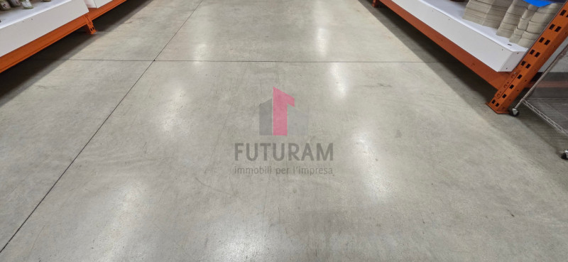 MESTRINO- LIMITROFI - RIF. 085MAT - TEL. 3403358378 - 0444310220

CAPANNONE AL PIANO TERRA DI 100...