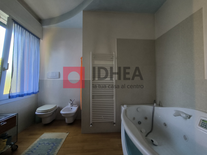 CASIER

In zona tranquilla e immersa nel verde, ma comunque limitrofa ai servizi che offre il pae...