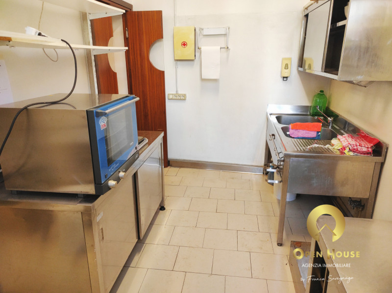 OPEN HOUSE by Franco Savegnago presenta la vendita di immobile ( Muri ) ed arredamento per attivi...