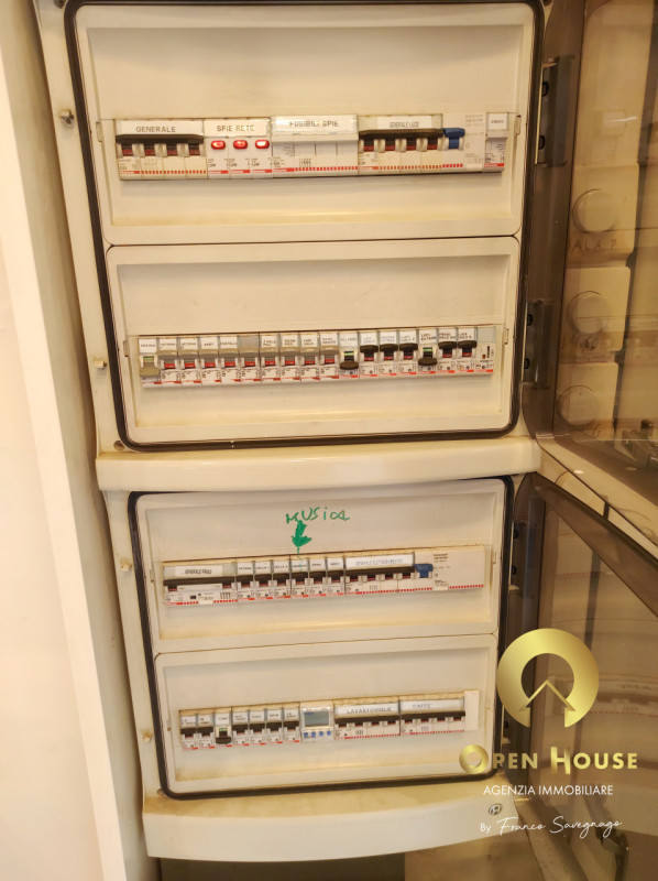 OPEN HOUSE by Franco Savegnago presenta la vendita di immobile ( Muri ) ed arredamento per attivi...