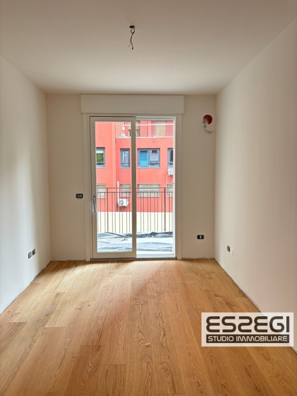 PADOVA CENTRO STORICO: Vendesi appartamento in prestigioso edificio residenziale di nuova e total...