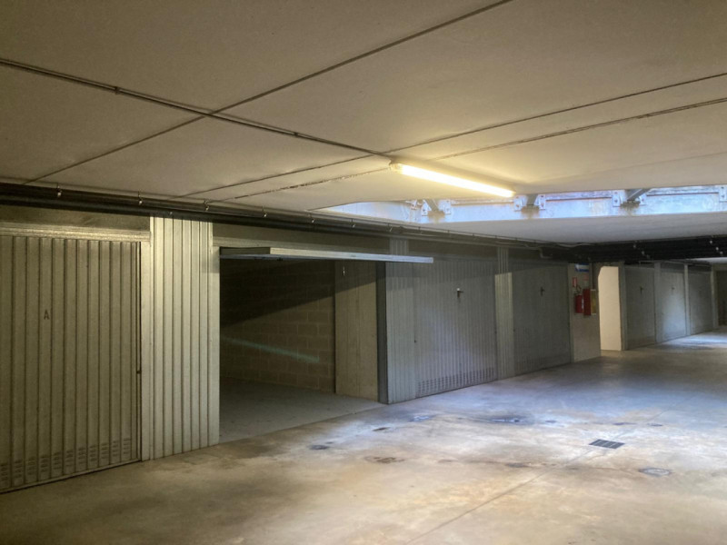 In zona Mercato Nuovo, affittasi garage di 16 mq circa al piano interrato. --- annuncio pubblicat...