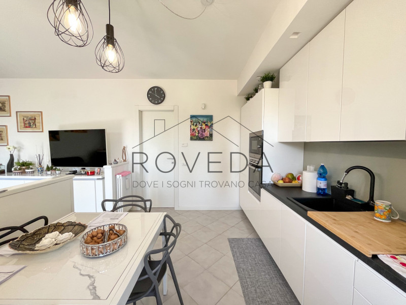 PREGANZIOL

RIFERIMENTO: PR2

L'agenzia immobiliare Roveda ha il piacere di proporvi questa splen...