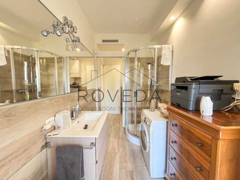 PREGANZIOL

RIFERIMENTO: PR2

L'agenzia immobiliare Roveda ha il piacere di proporvi questa splen...