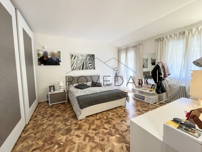 PREGANZIOL

RIFERIMENTO: PR2

L'agenzia immobiliare Roveda ha il piacere di proporvi questa splen...