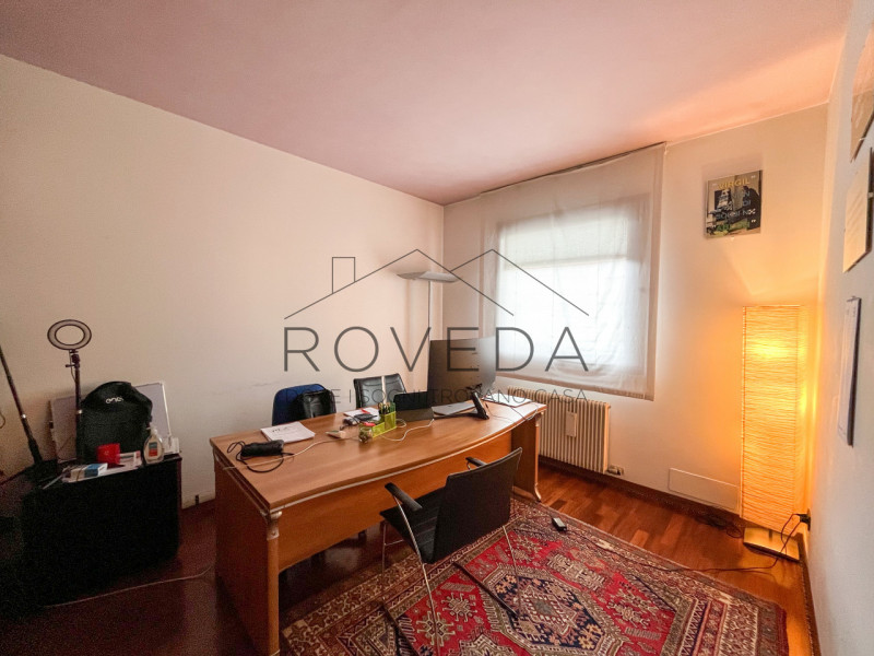 TREVISO 

RIFERIMENTO: TV7

L'agenzia immobiliare Roveda ha il piacere di proporvi questo elegant...