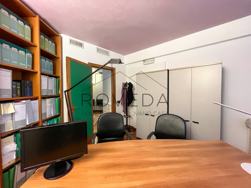 TREVISO 

RIFERIMENTO: TV7

L'agenzia immobiliare Roveda ha il piacere di proporvi questo elegant...