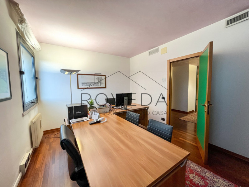 TREVISO 

RIFERIMENTO: TV7

L'agenzia immobiliare Roveda ha il piacere di proporvi questo elegant...