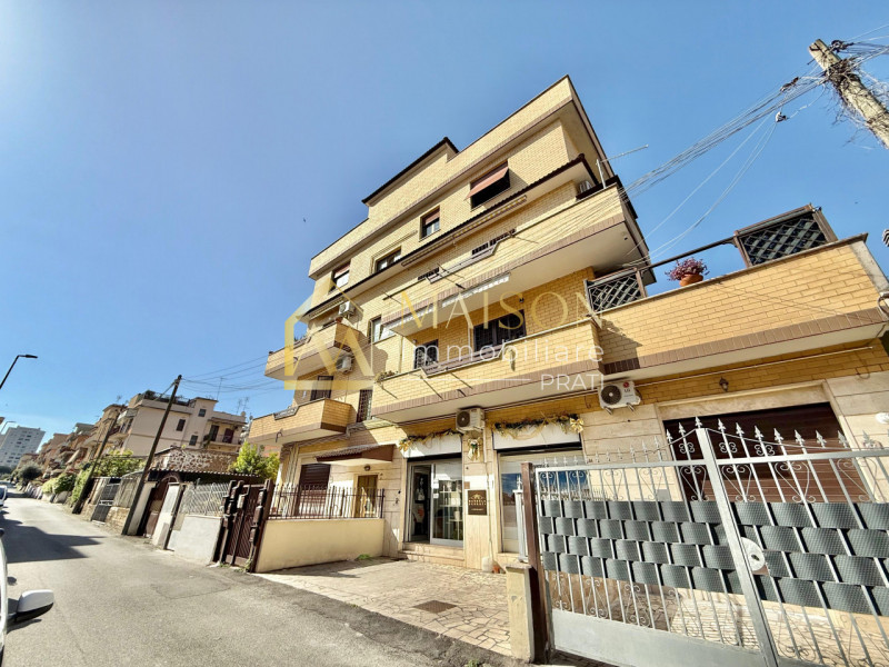 Roma Vendita Appartamento trilocale