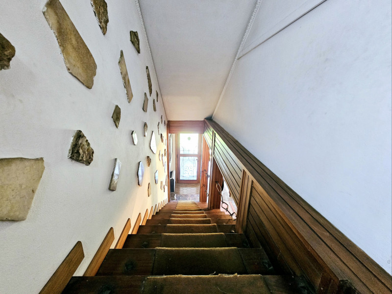 Proponiamo nel comune di Borgo Veneto, località Saletto, abitazione singola caratterizzata da un ...