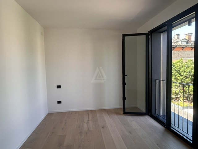 In una delle zone residenziali più apprezzate di Castelfranco Veneto, proponiamo in vendita una c...