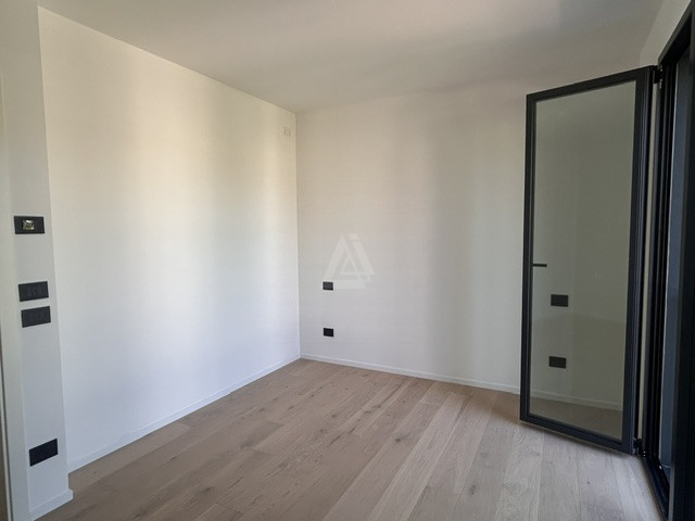 In una delle zone residenziali più apprezzate di Castelfranco Veneto, proponiamo in vendita una c...