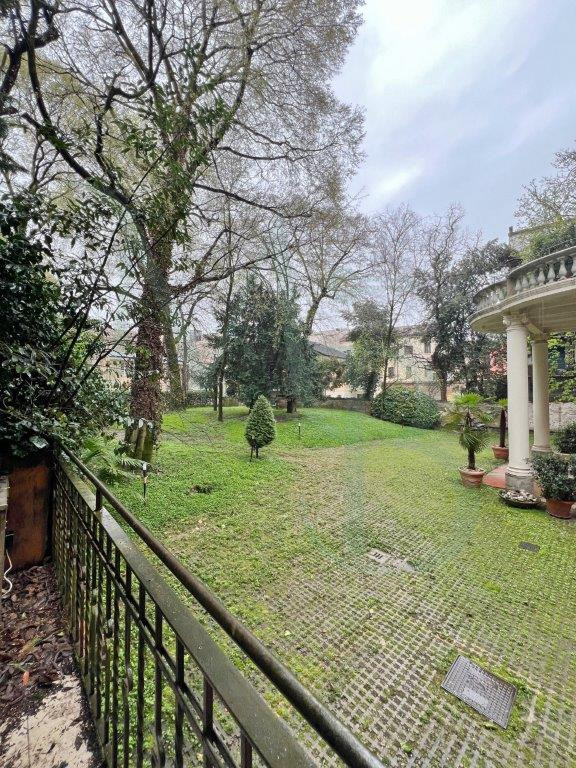 PADOVA: Immobiliare MB propone in locazione un'ufficio situato nei pressi dei Giardini dell'Arena...