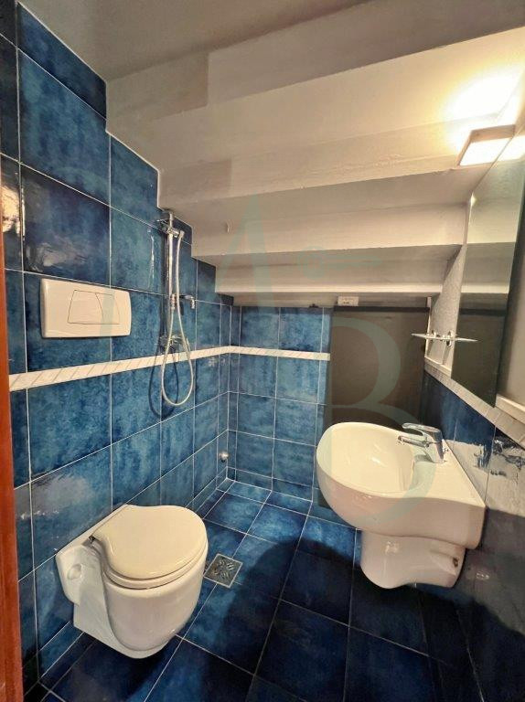 PADOVA: Immobiliare MB propone in locazione un'ufficio situato nei pressi dei Giardini dell'Arena...