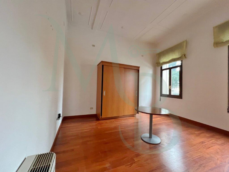 PADOVA: Immobiliare MB propone in locazione un'ufficio situato nei pressi dei Giardini dell'Arena...