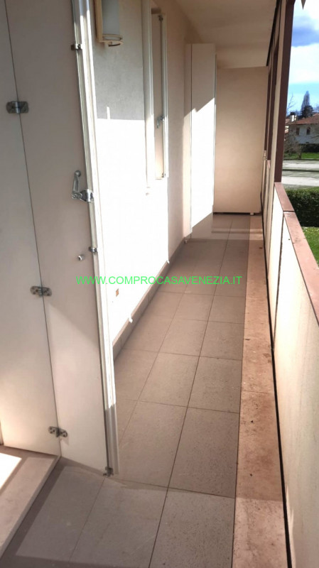 In vendita a Roncade, immerso nel suggestivo Parco del Musestre e a pochi passi da tutti i princi...