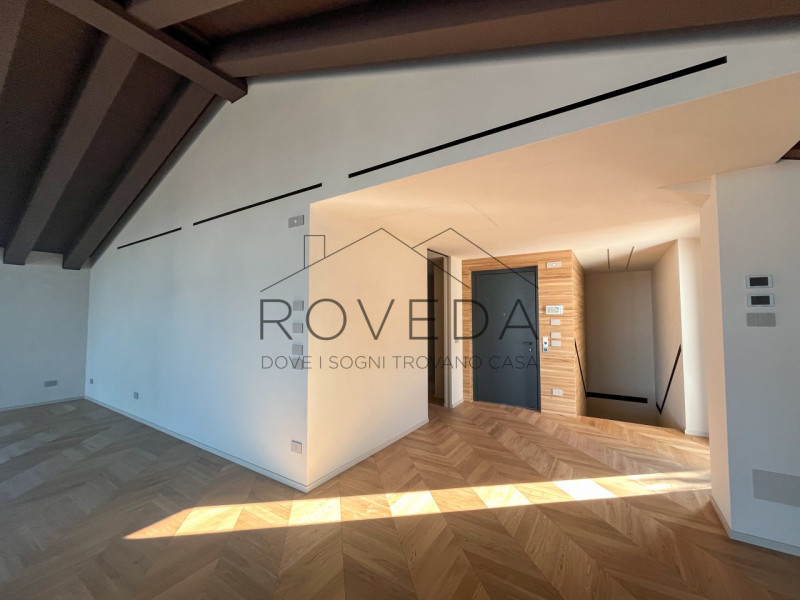 TREVISO - VIA MONTELLO

RIFERIMENTO: TV6

Roveda Immobiliare è lieta di presentare in una delle z...