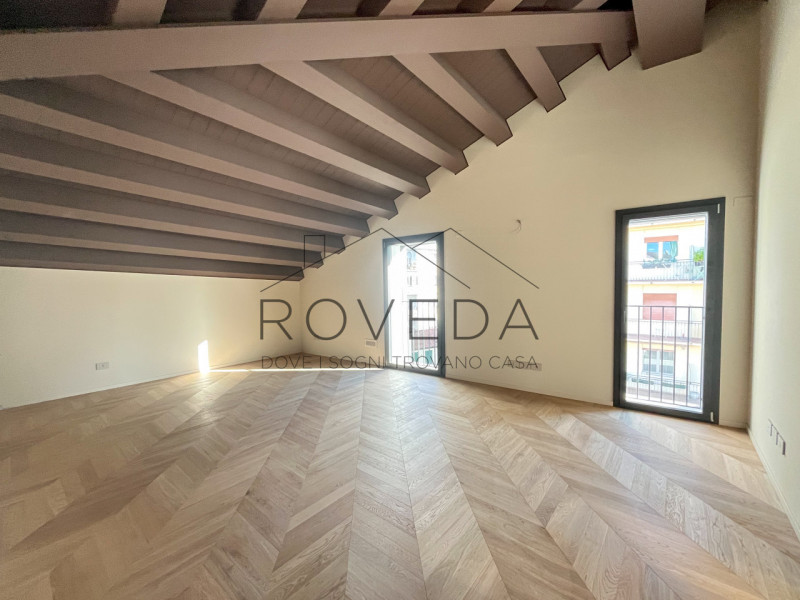 TREVISO - VIA MONTELLO

RIFERIMENTO: TV6

Roveda Immobiliare è lieta di presentare in una delle z...