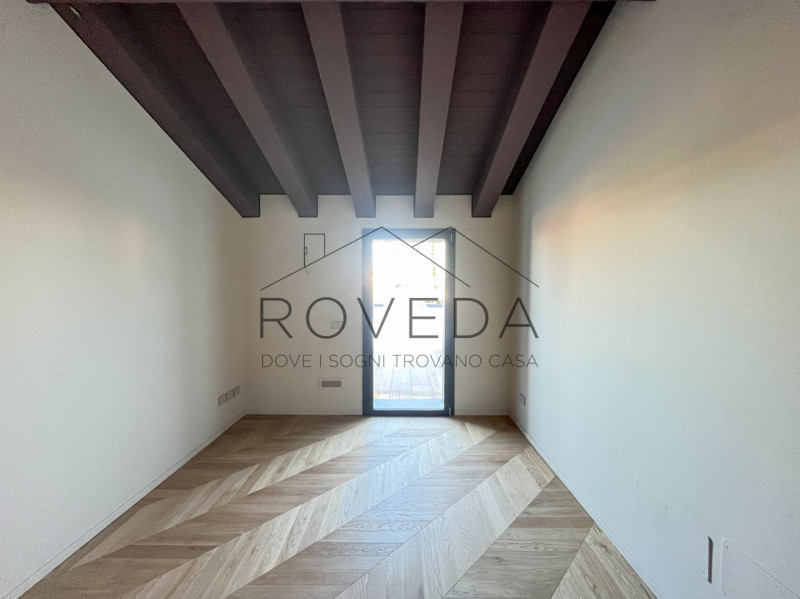 TREVISO - VIA MONTELLO

RIFERIMENTO: TV6

Roveda Immobiliare è lieta di presentare in una delle z...