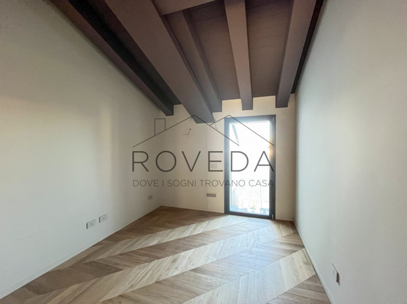 TREVISO - VIA MONTELLO

RIFERIMENTO: TV6

Roveda Immobiliare è lieta di presentare in una delle z...