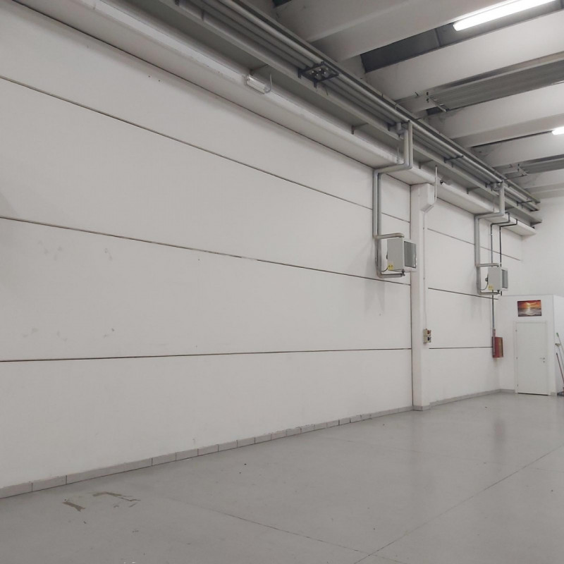 ATTUALMENTE LOCATO 
Situato nel cuore della dinamica Zona Industriale Est di Padova, questo spazi...