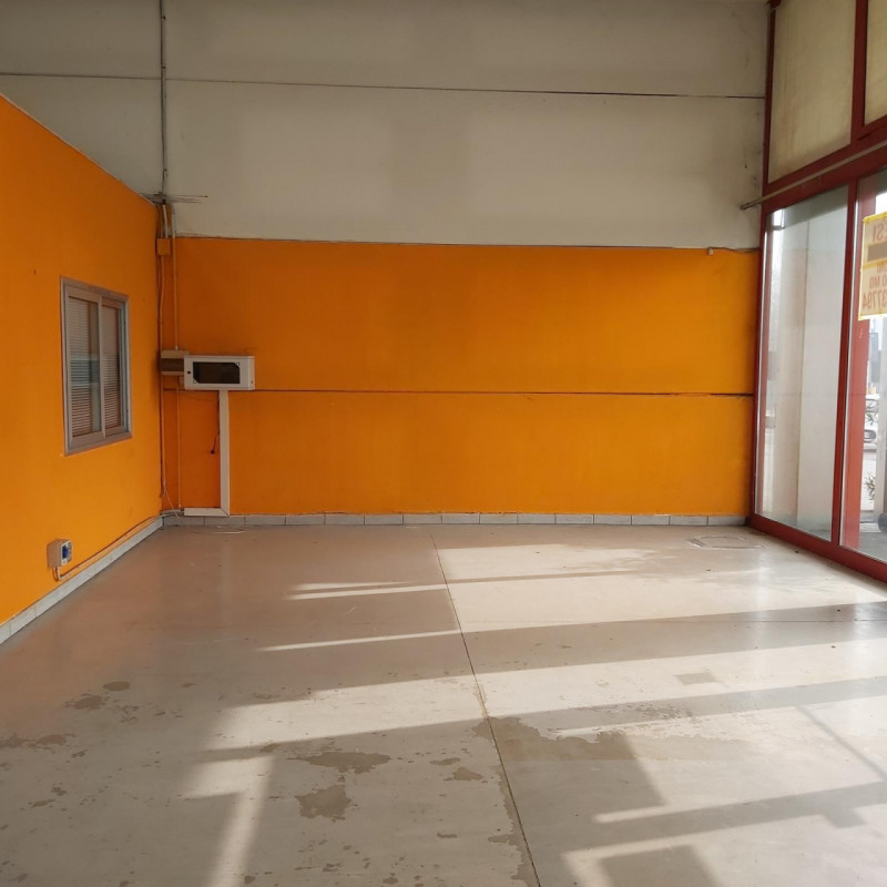 ATTUALMENTE LOCATO 
Situato nel cuore della dinamica Zona Industriale Est di Padova, questo spazi...