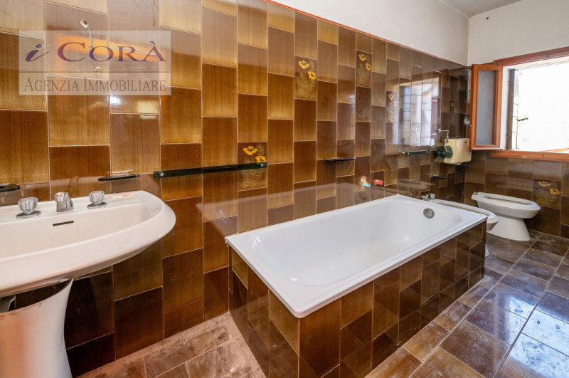 Monselice - Rustico con progetto approvato di ristrutturazione e  ricostruzione, situato in un'ar...