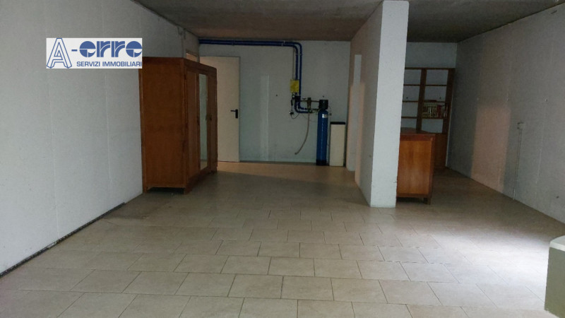 Libero da settembre.  
In zona Pianezze proponiamo in affitto appartamento quadrilocale al piano ...