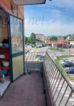 VICENZA (VI) VIA MARZARI 2 - Piena proprietà di appartamento al piano secondo con cantina al pian...