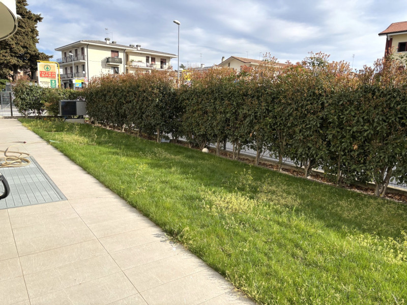 (Per INFO Stefania 3409601861) Se sei alla ricerca di un'abitazione spaziosa e luminosa, non perd...