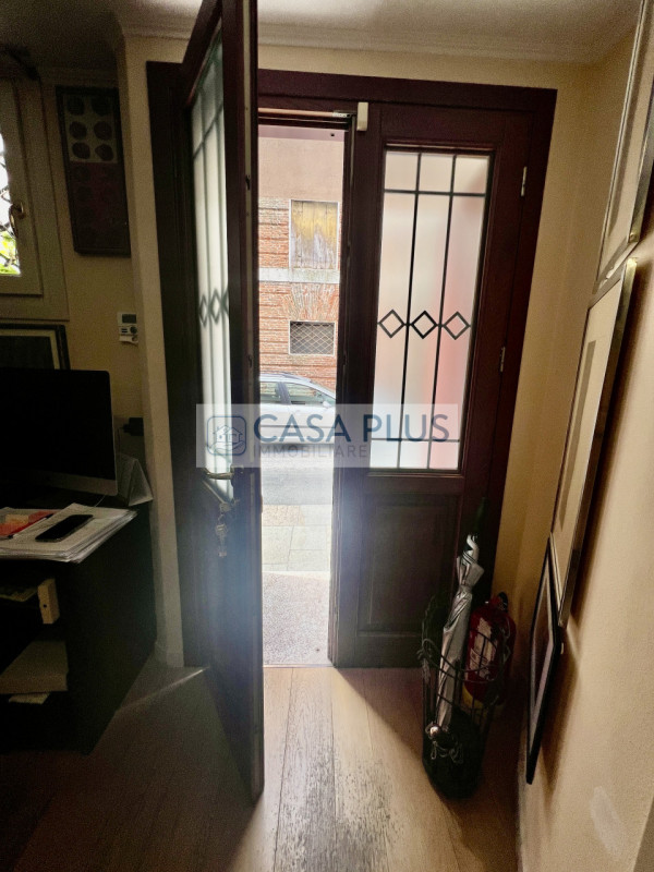 BASSANO DEL GRAPPA: Zona Via Beata Giovanna Imbocco Nord a 100 mt da porta Dieda che conduce alle...