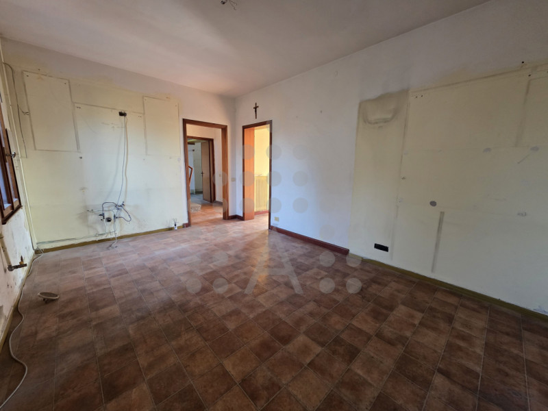 Casa a schiera con ampio giardino a Giarre – Abano Terme