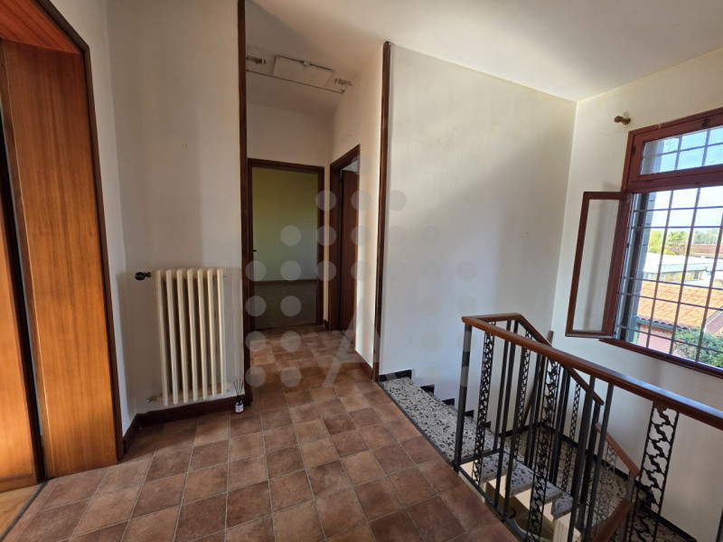 Casa a schiera con ampio giardino a Giarre – Abano Terme